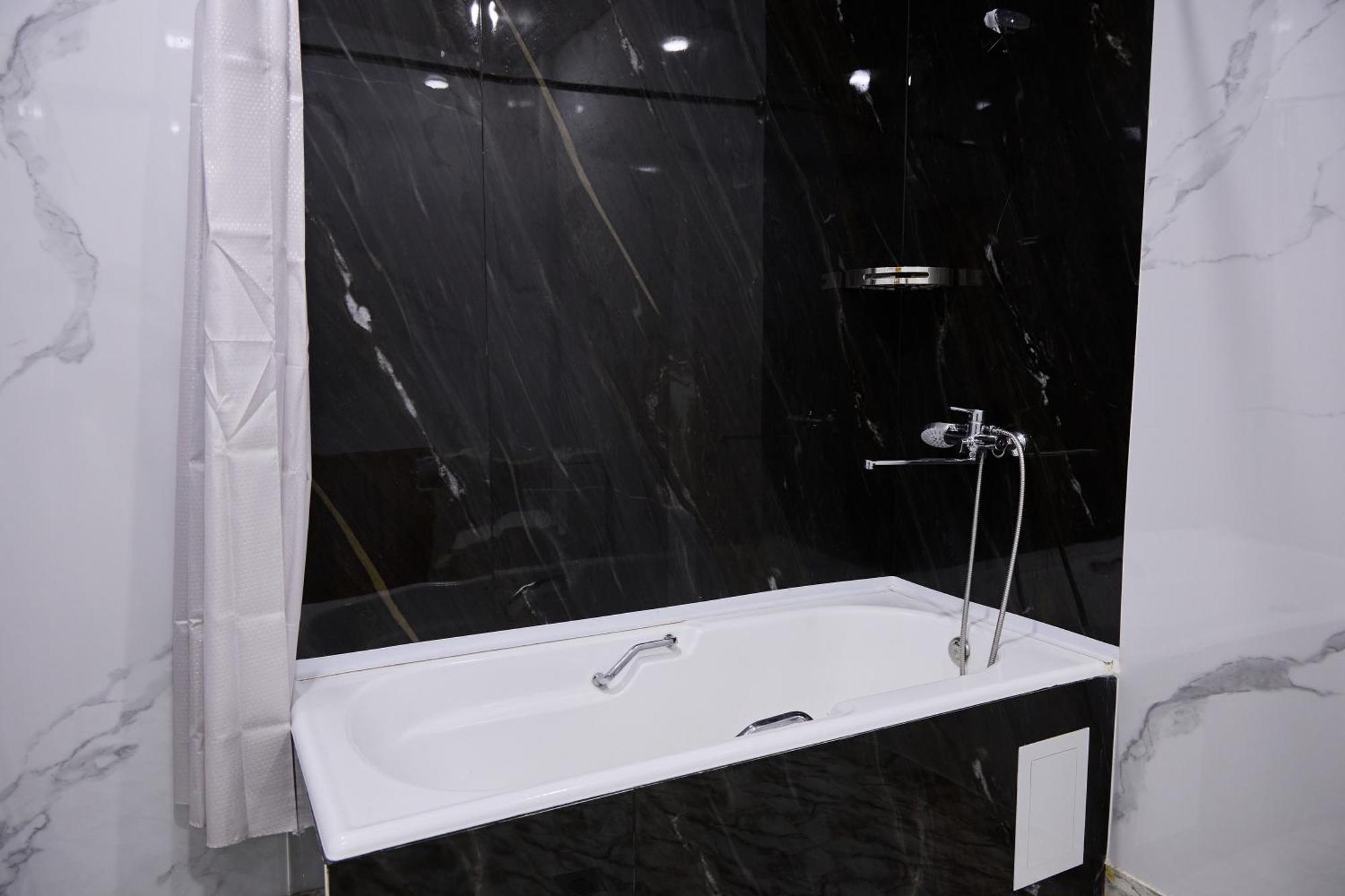 Art Garden Hotel Tashkent Ruang foto