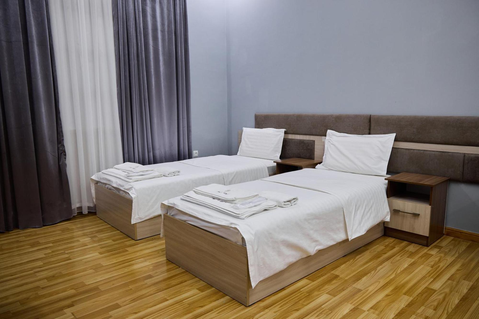 Art Garden Hotel Tashkent Bagian luar foto