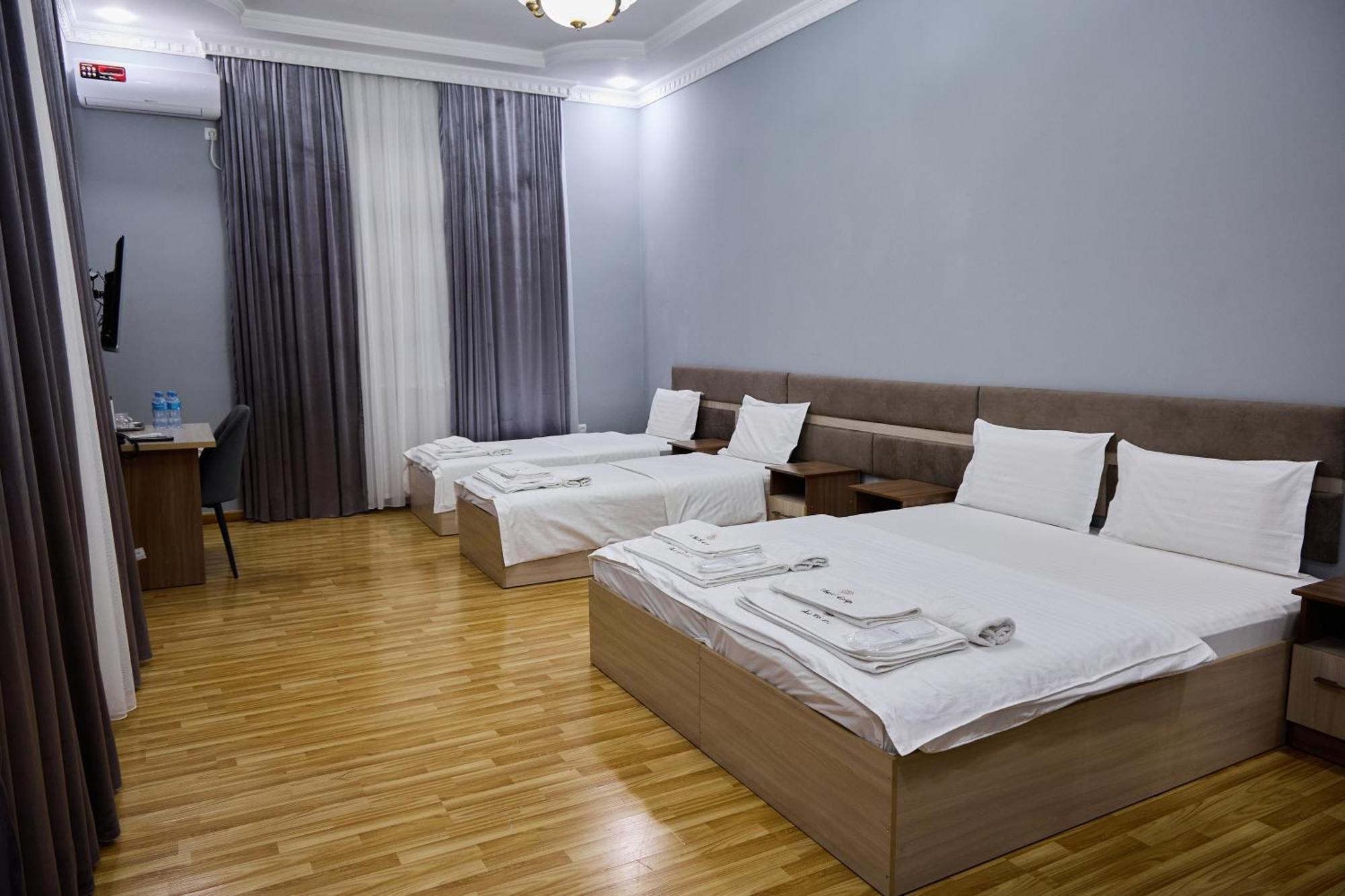 Art Garden Hotel Tashkent Bagian luar foto